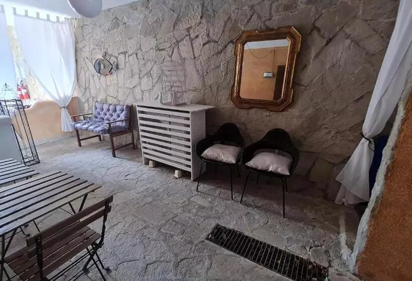Huoneisto 2 Makuuhuonetta Merinäkymä, Residence Borgo Punta Villa