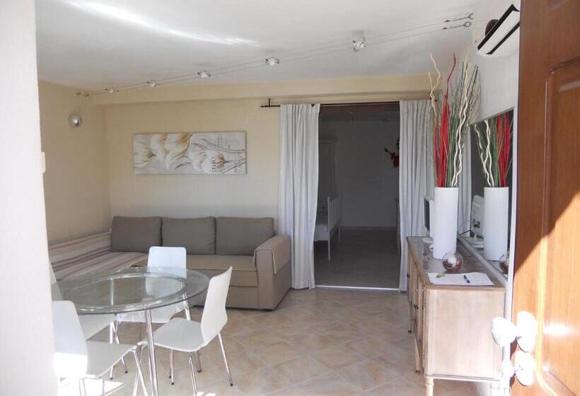 דירת חדר, Residence Borgo Punta Villa