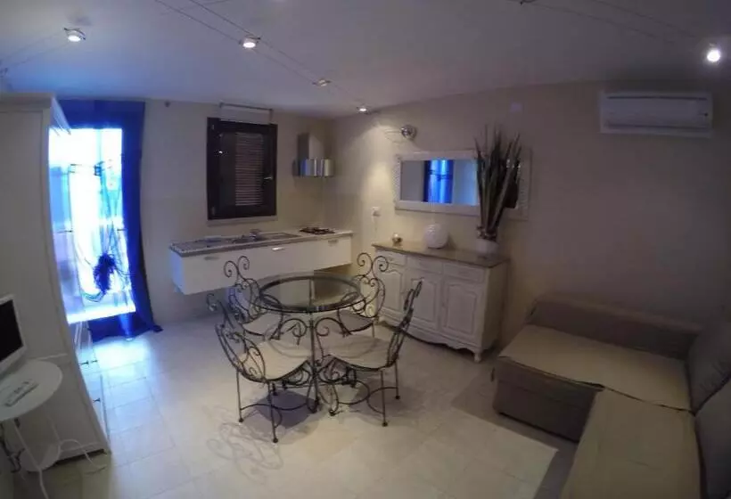 Standard-studio Terassi, Residence Borgo Punta Villa