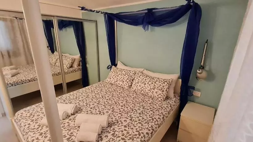 Huoneisto 1 Makuuhuone Merinäkymä, Residence Borgo Punta Villa