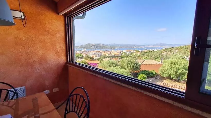 Huoneisto 1 Makuuhuone Merinäkymä, Residence Borgo Punta Villa