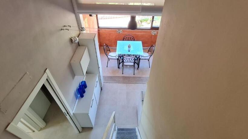 شقة غرفة واحدة مطلة على البحر, Residence Borgo Punta Villa