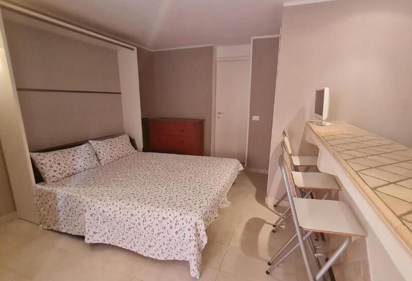 إستوديو قياسى, Residence Borgo Punta Villa