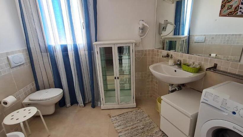 استودیوی استاندارد, Residence Borgo Punta Villa