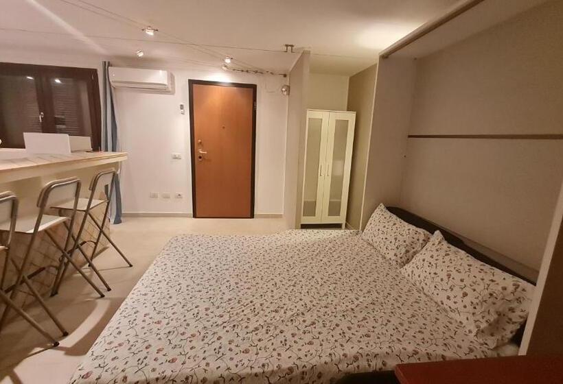 إستوديو قياسى, Residence Borgo Punta Villa