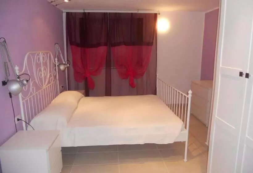 Huoneisto 2 Makuuhuonetta, Residence Borgo Punta Villa
