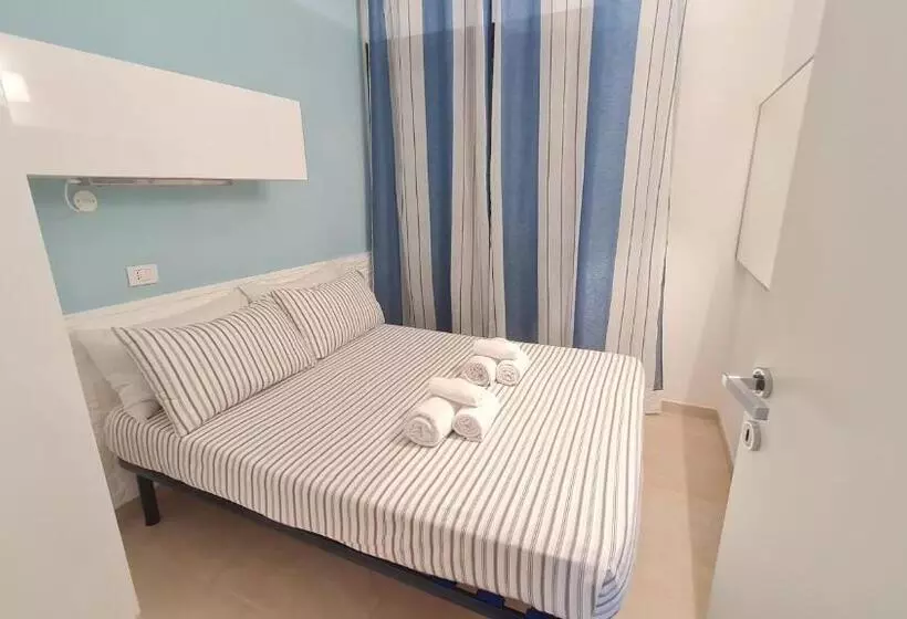 Huoneisto 2 Makuuhuonetta Merinäkymä, Residence Borgo Punta Villa