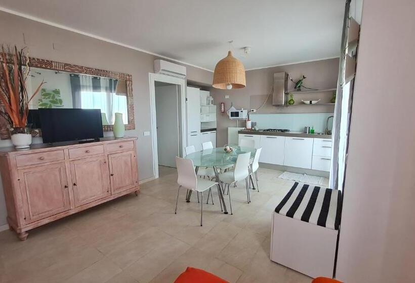 شقة غرفتين مطلة على البحر, Residence Borgo Punta Villa