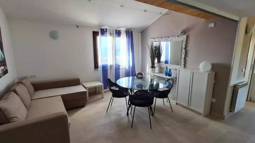 Huoneisto 1 Makuuhuone Merinäkymä, Residence Borgo Punta Villa