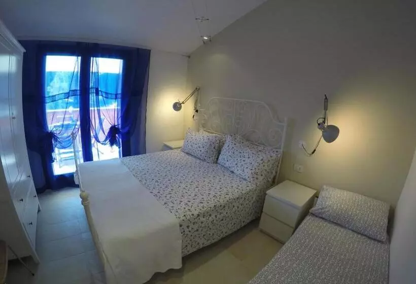 Huoneisto 2 Makuuhuonetta, Residence Borgo Punta Villa