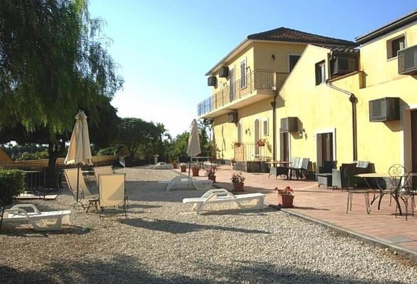 غرفة دوبلكس, Oasi Del Fiumefreddo