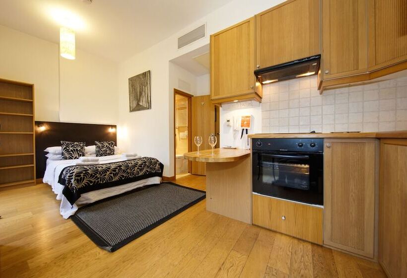Студио Executive, Studios2let