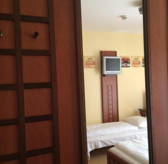 Номер Стандарт, Cinehotel Maroni