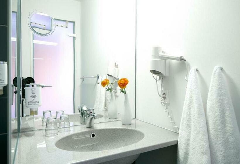 Номер Стандарт, Bed & Breakfast Rotes Haus