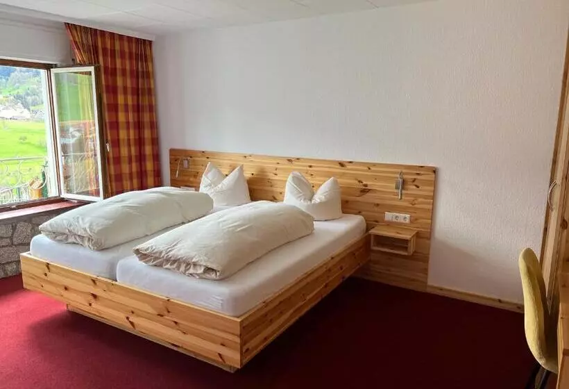 Standard-huone, Henslers Eichberg