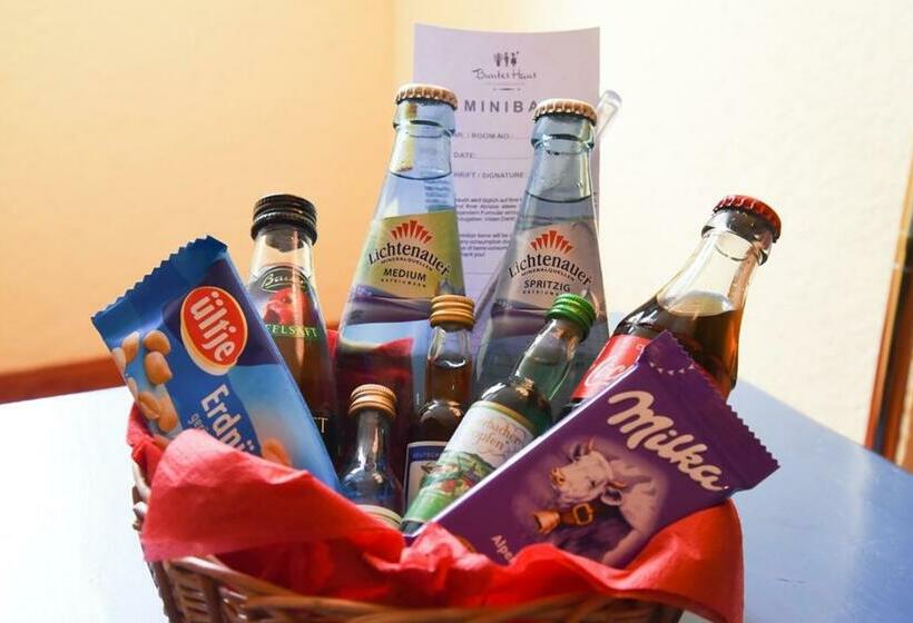 Номер Стандарт Индивидуальный, Erbgericht Buntes Haus