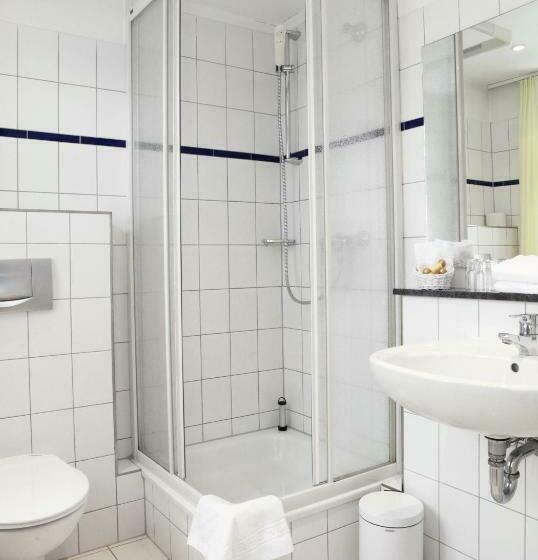 Номер Стандарт Индивидуальный, Erbgericht Buntes Haus