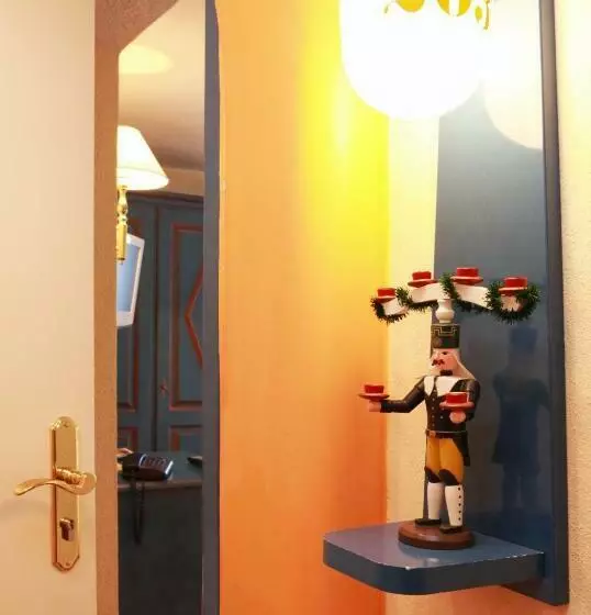 スタンダードシングルルーム, Erbgericht Buntes Haus