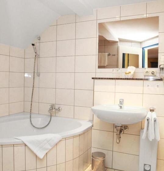 Номер Комфорт, Erbgericht Buntes Haus