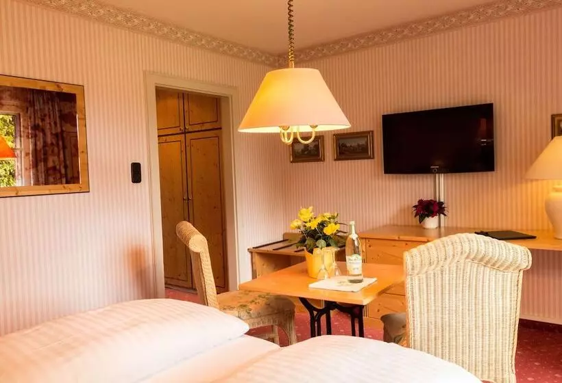 コンフォートルーム, Garden Hotel Reinhart