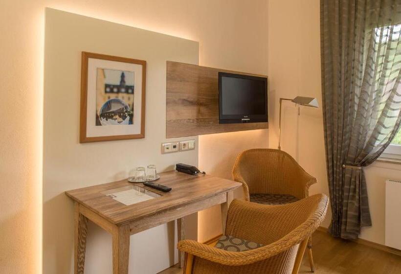 스탠다드 룸, Im Auerbachtal