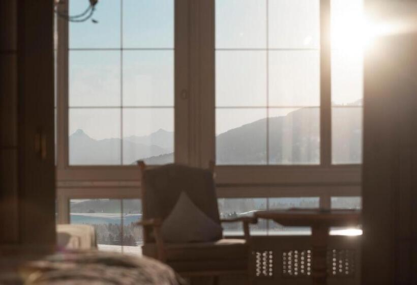 جناح مطلّ علي الجبل, Mittelburg Wellness