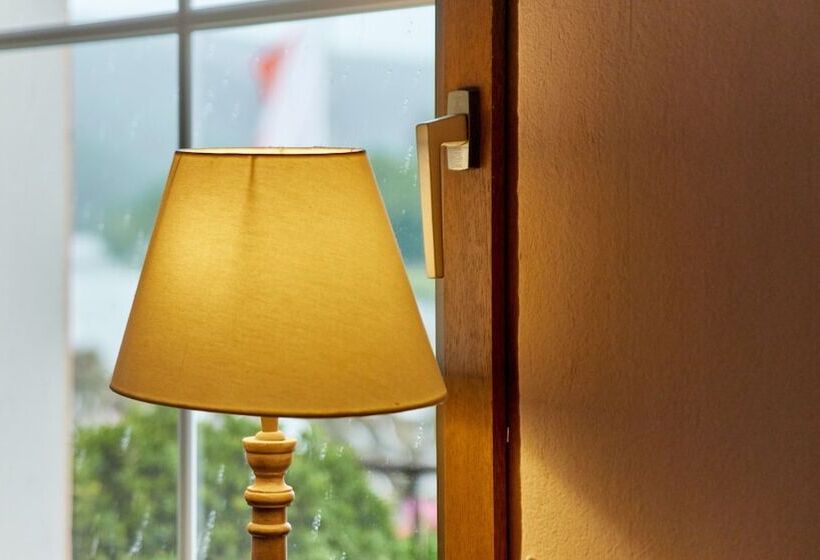 スタンダードシングルルーム, Mosintos Römischer Kaiser