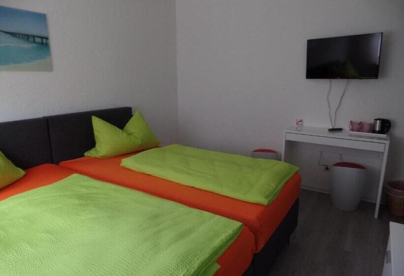 Номер Стандарт, M&s Garni