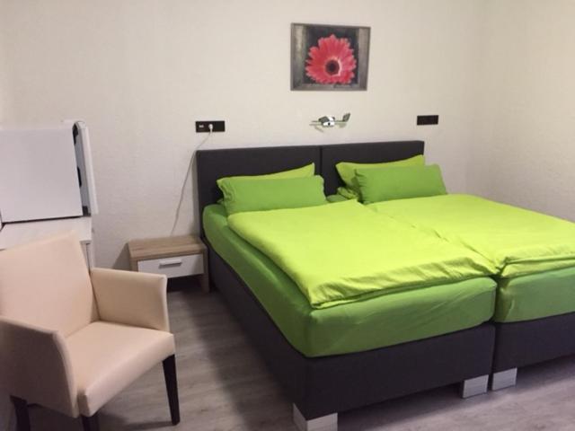 Номер Стандарт, M&s Garni