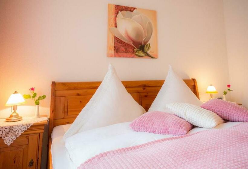 اتاق استاندارد, Restaurant Rehberg