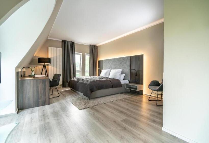 주니어 스위트, Sonne