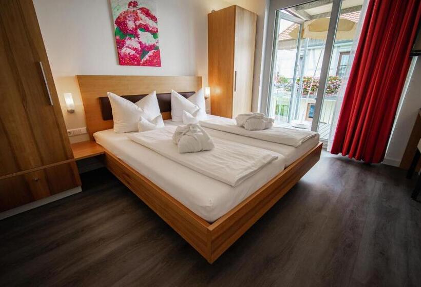 Quarto Basic, Strandhaus Eberle