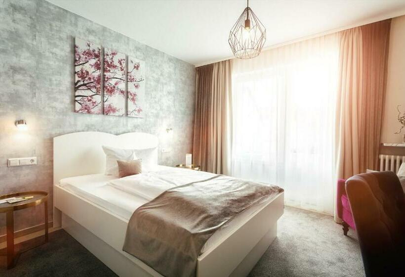 スタンダードシングルルーム, Traube Revital