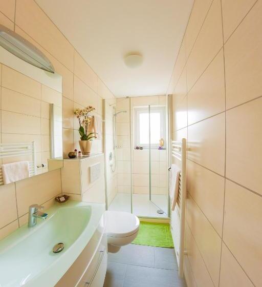 Номер Стандарт, Wilbergerhof Royalthai