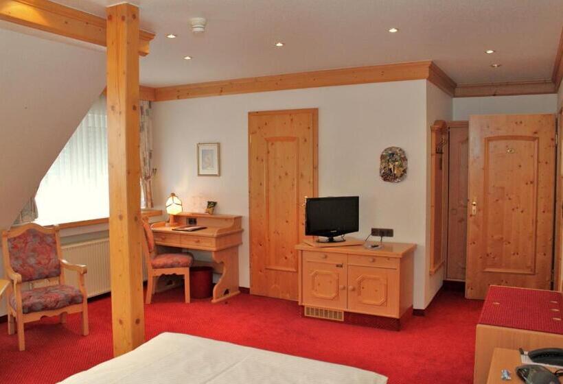 스탠다드 룸, Zum Hackstück