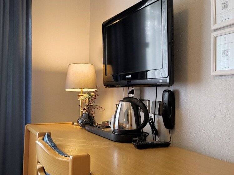 标准单人间, Zum Marchenwald