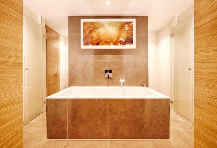 جناح, Kaisergarten Hotel Deidesheim