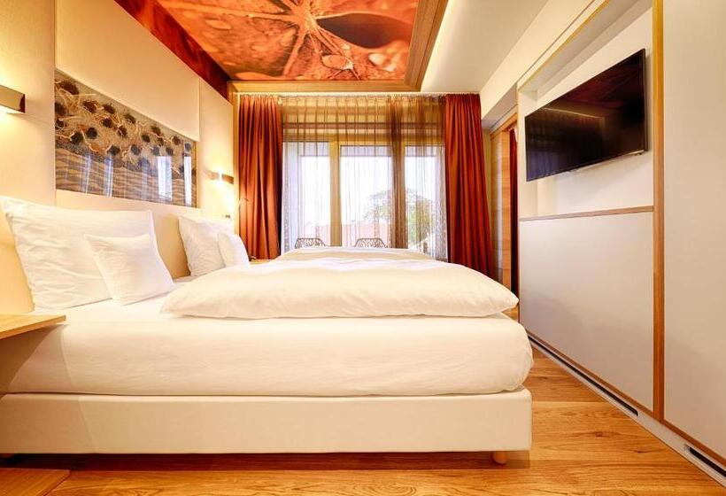 جناح, Kaisergarten Hotel Deidesheim