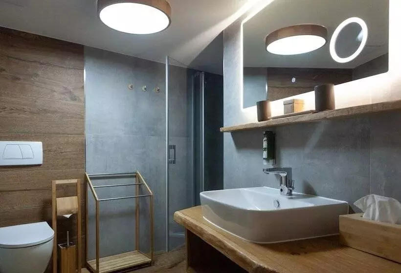 Standard Kolmen Hengen Huone, Naturhotel Gasthof Bärenfels