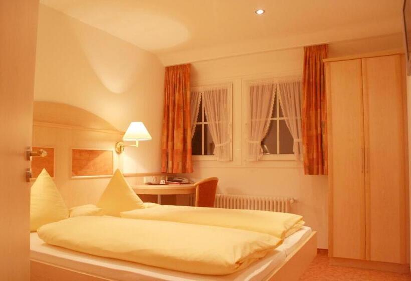 标准间, Gasthaus Hirschen