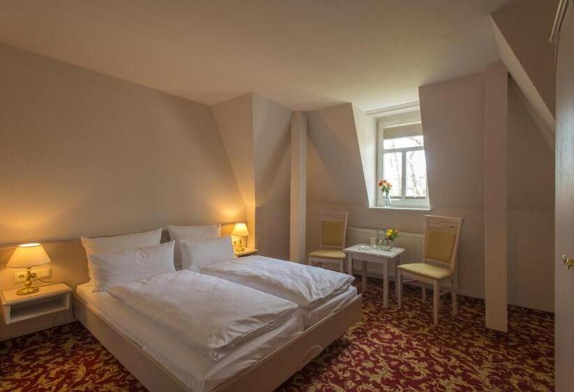 غرفة أساسية, Villa Antonia