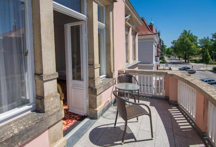 Номер Стандарт с Балконом, Villa Antonia