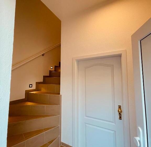 패밀리 룸, Villa Antonia