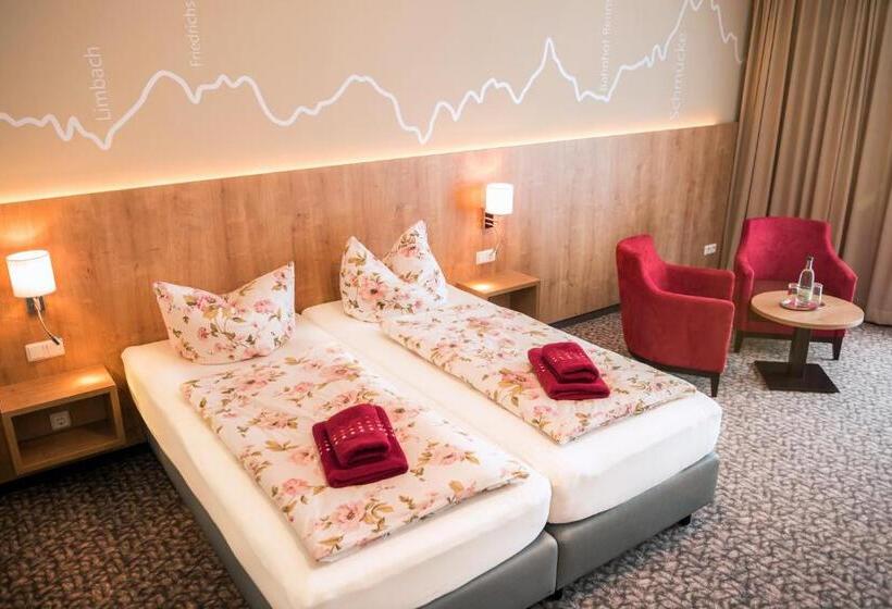 带阳台的豪华间, & Pension Traumblick