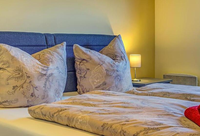 Family Suite, & Pension Traumblick