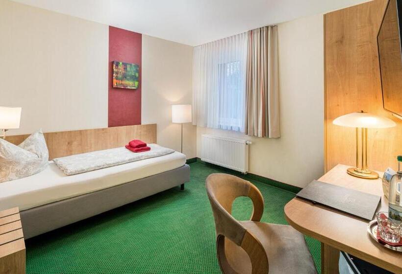 标准单人间, & Pension Traumblick