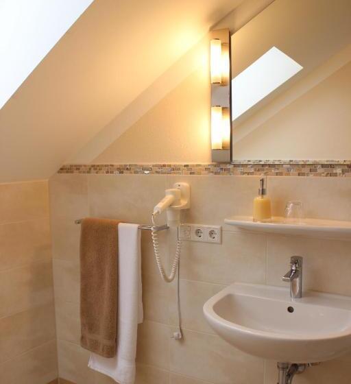 标准单人间, Pension Weindl