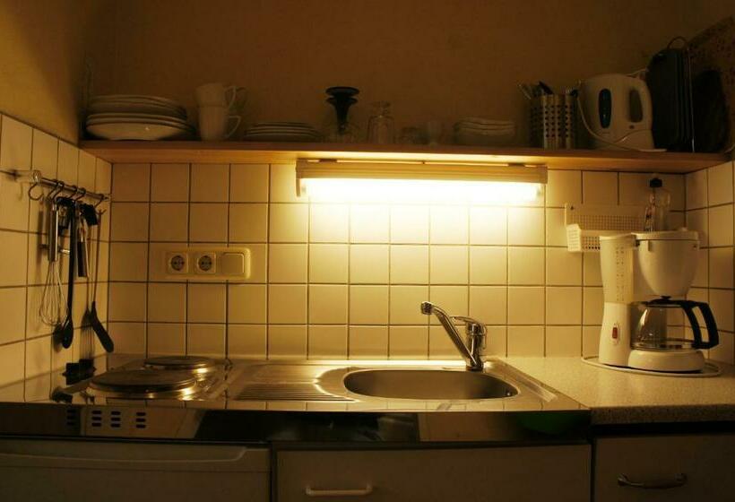 غرفة قياسية, Pension Winkel