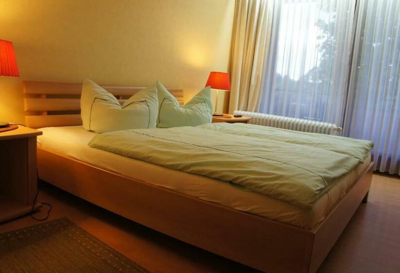 غرفة قياسية, Pension Winkel