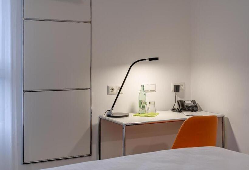 Номер Стандарт, Citty Hotel Schweinfurt